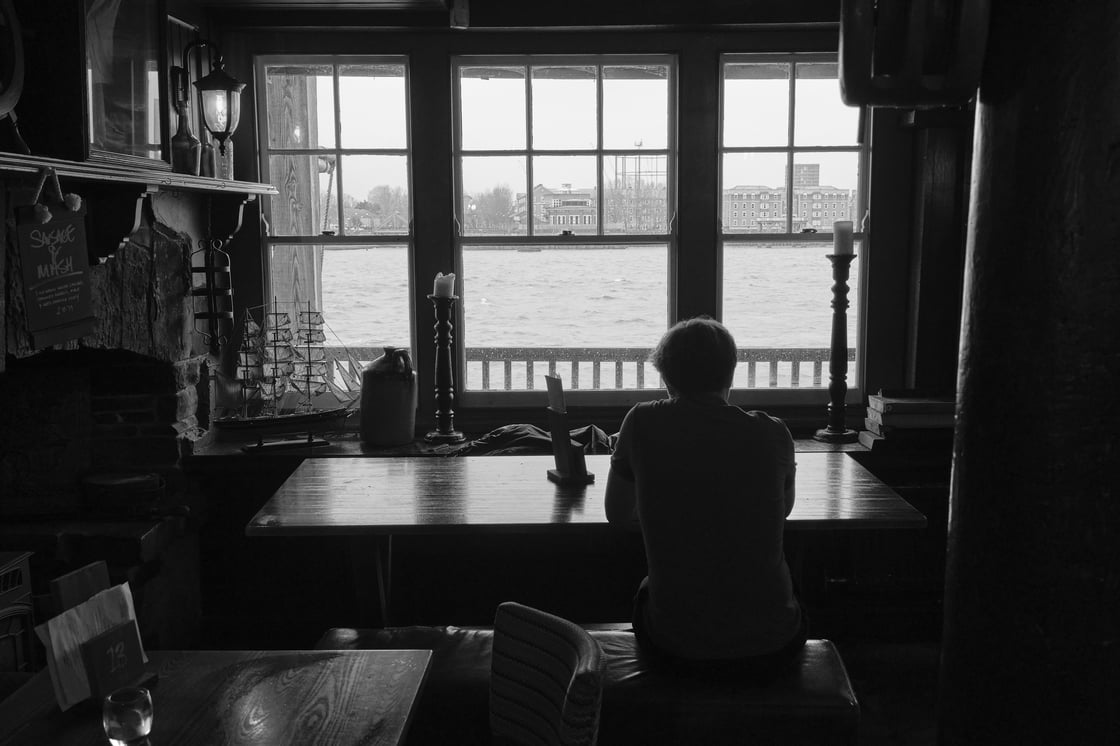 River Pub - Giacomo Mason - People and the River